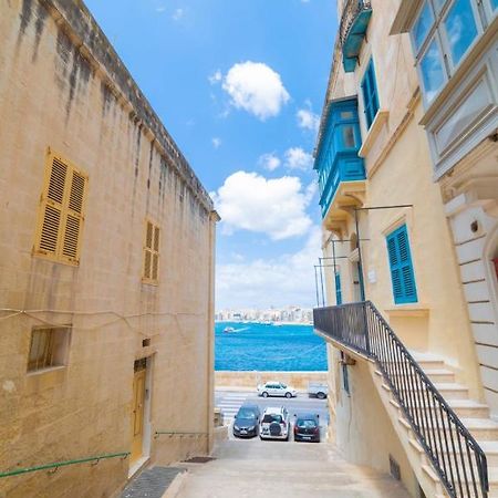 Central Valletta Townhouse-Hosted By Sweetstay Eksteriør billede