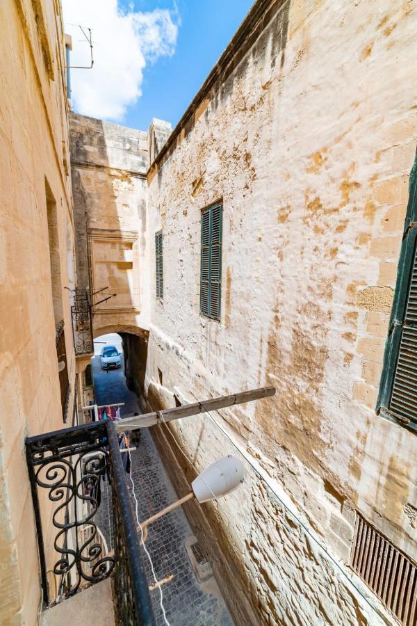 Central Valletta Townhouse-Hosted By Sweetstay Eksteriør billede
