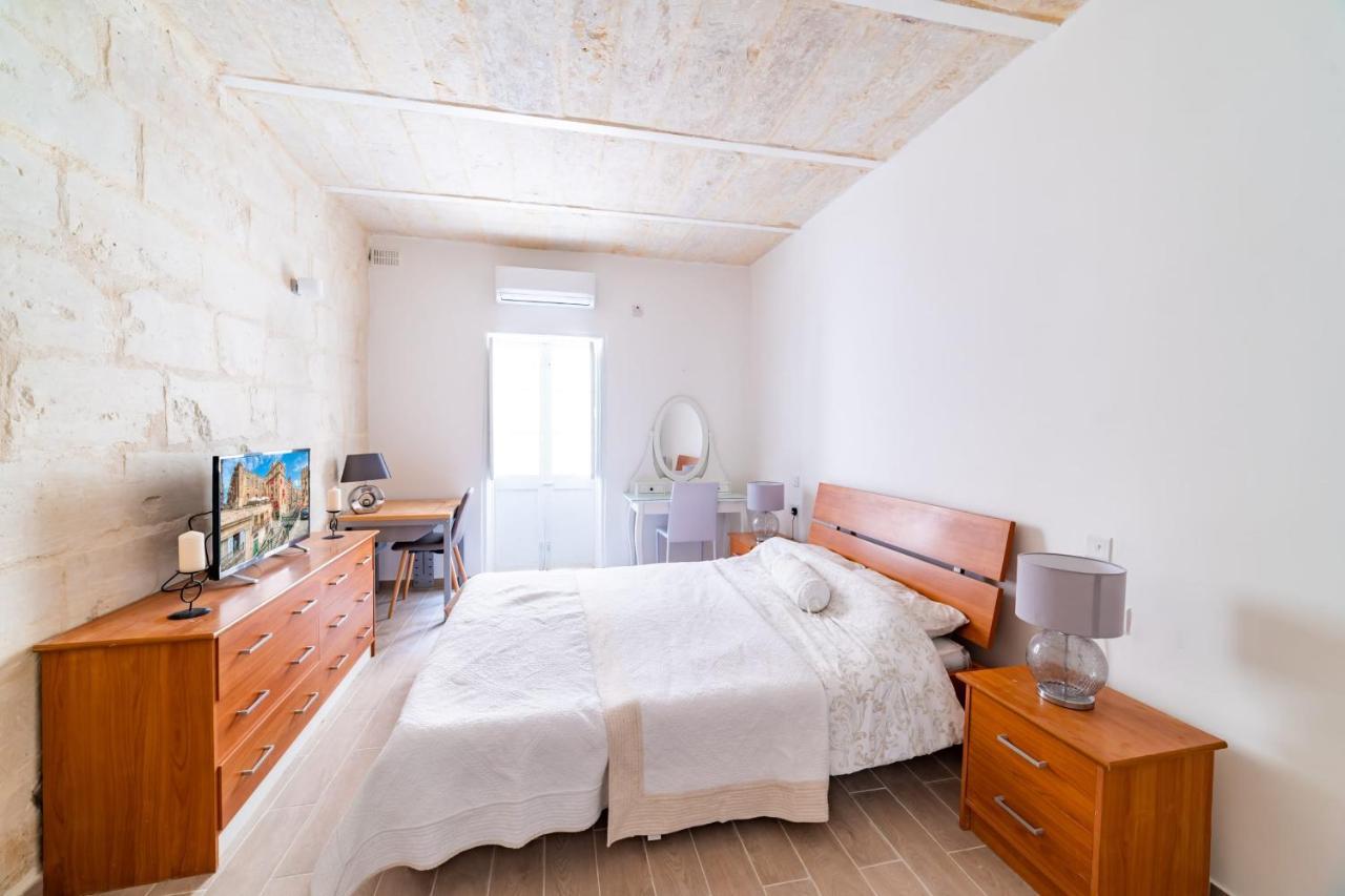 Central Valletta Townhouse-Hosted By Sweetstay Eksteriør billede